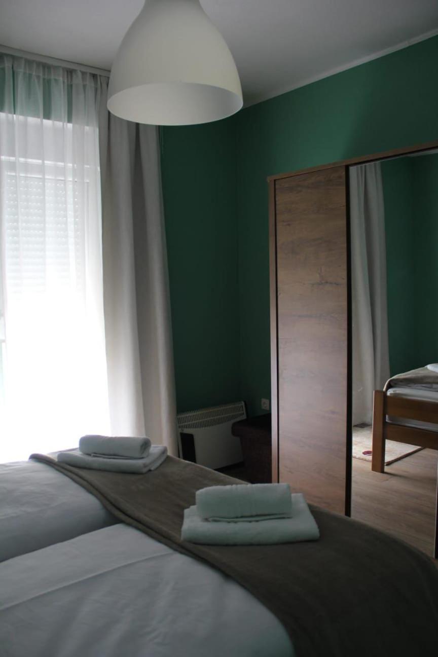 Apartman Lilium Knin Extérieur photo