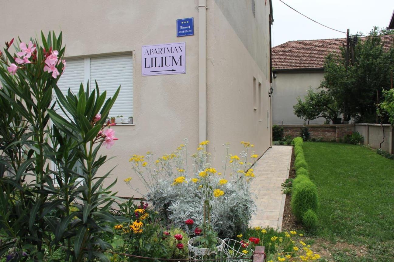 Apartman Lilium Knin Extérieur photo